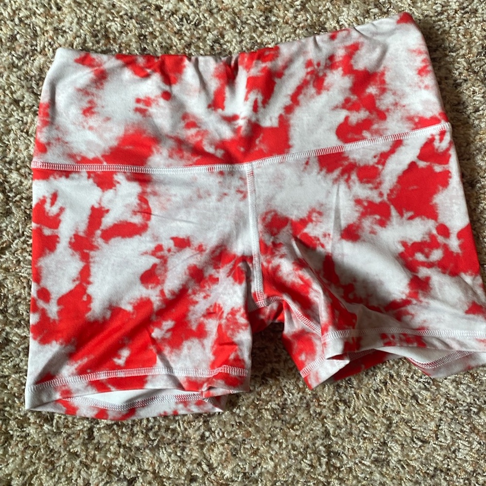 Size small Fleo shorts